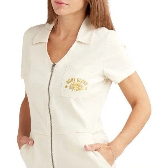 Body Glove Radiant Coveralls in Cream Women Size Medium Romper Zip NWT - Picture 6 of 15